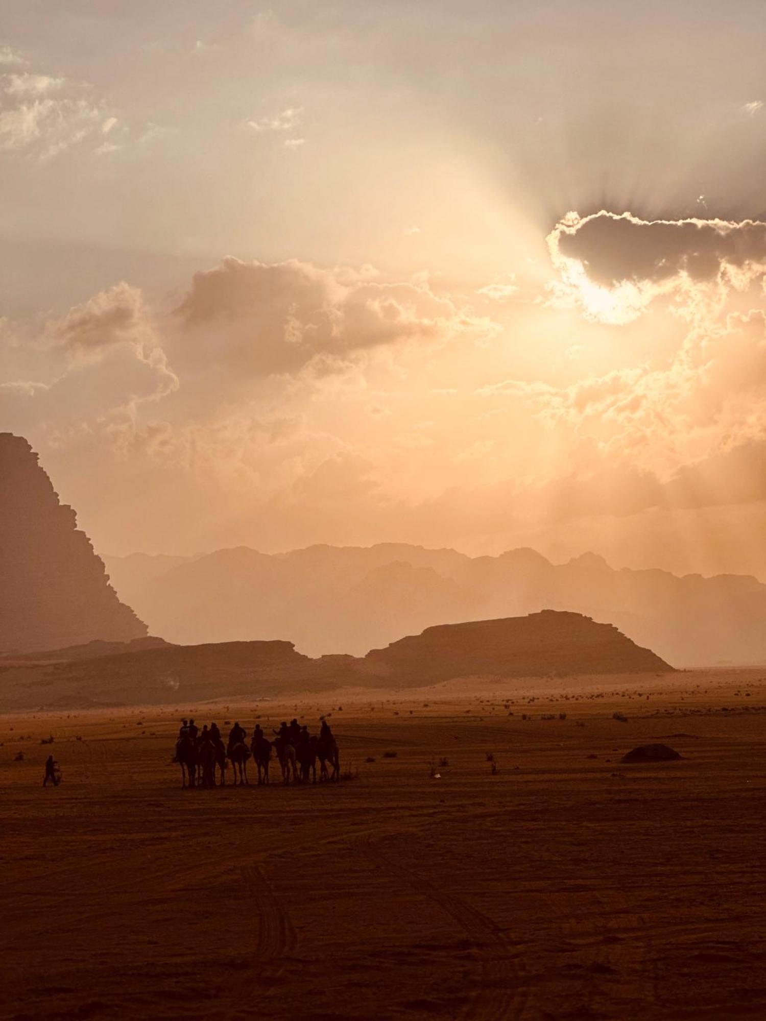 Rum Relaxation Luxury Camp Wadi Rum Eksteriør bilde